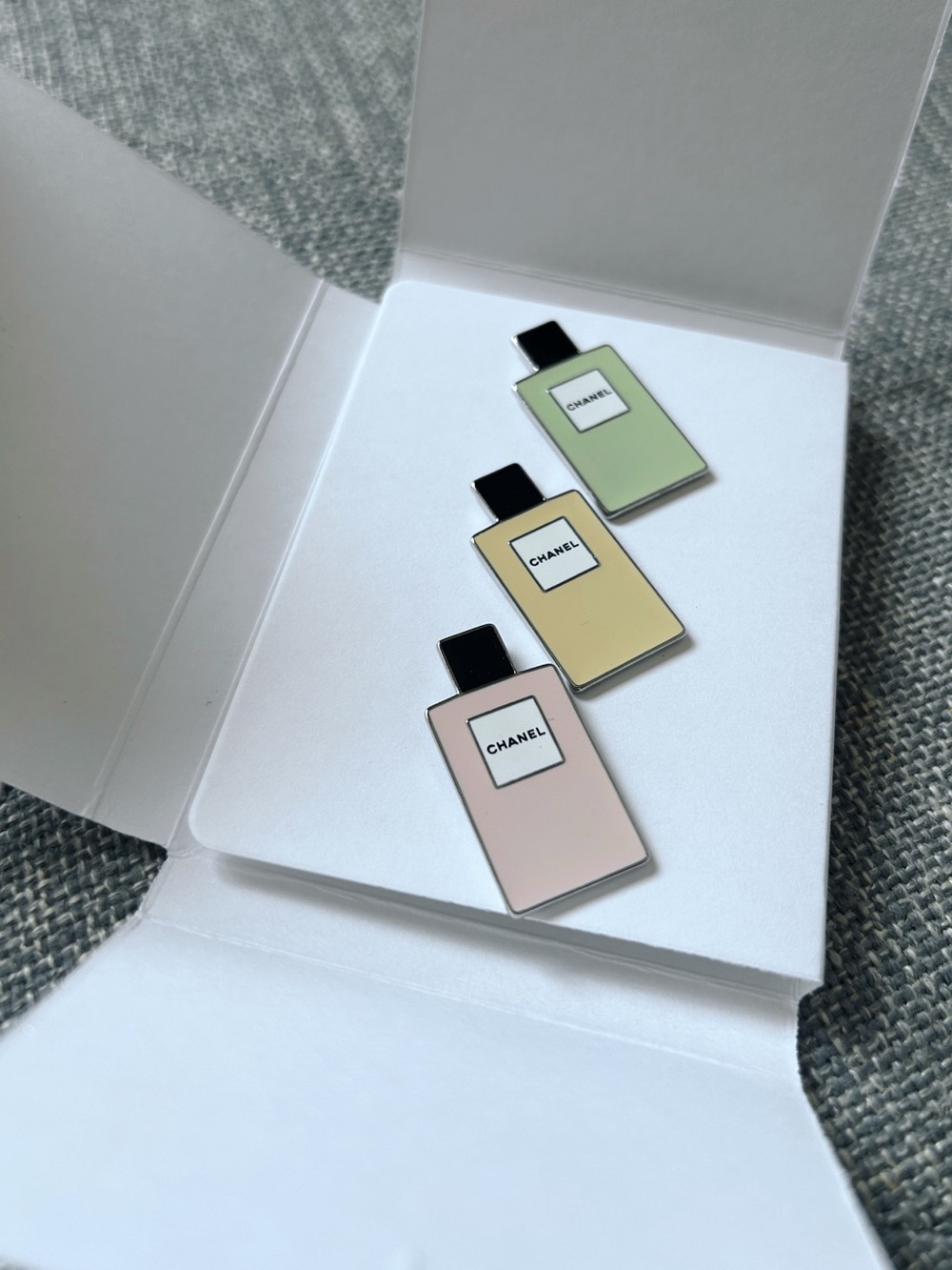 CHANEL beauty Pin Set - Pastel Pink, Yellow & Green